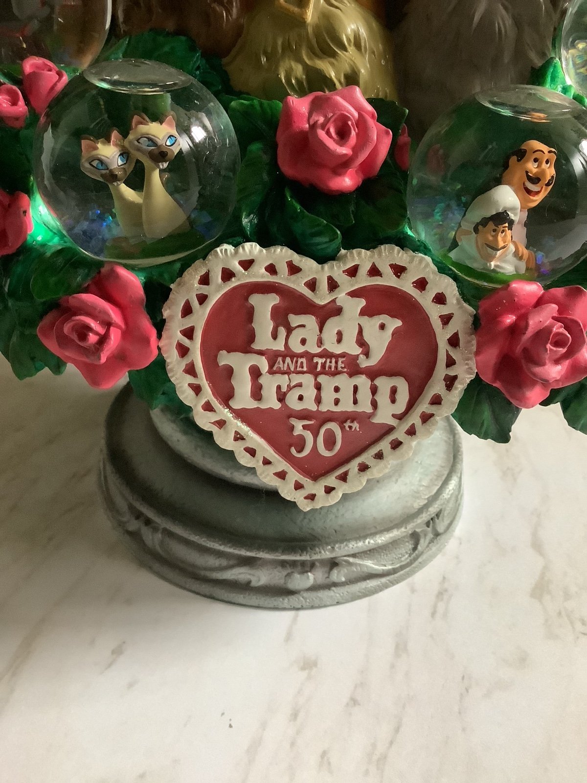 Disney Auctions Lady and The Tramp Snow Globe Figurine – Limited Edition 350 – Plays "This is the Night" – 50th Anniversary