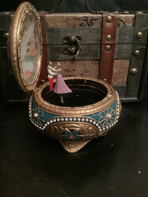 Disney Anastasia Music Box – Plays "Once Upon a December" – New with Box – Rotating Figurine