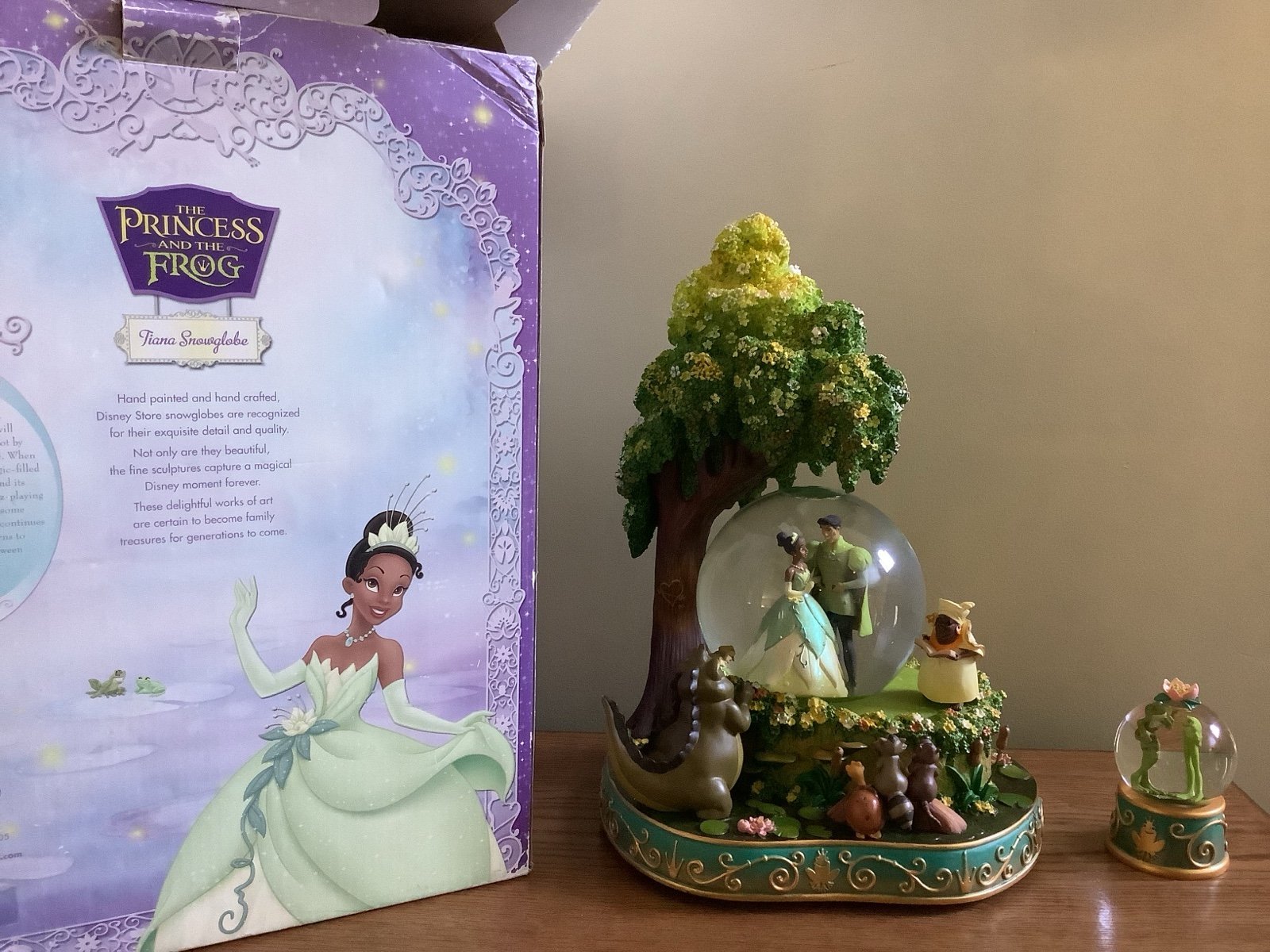 Disney Princess Tiana and The Frog Snow Globe – Light-Up Tree – Includes Mini Frog Globe – New with Box