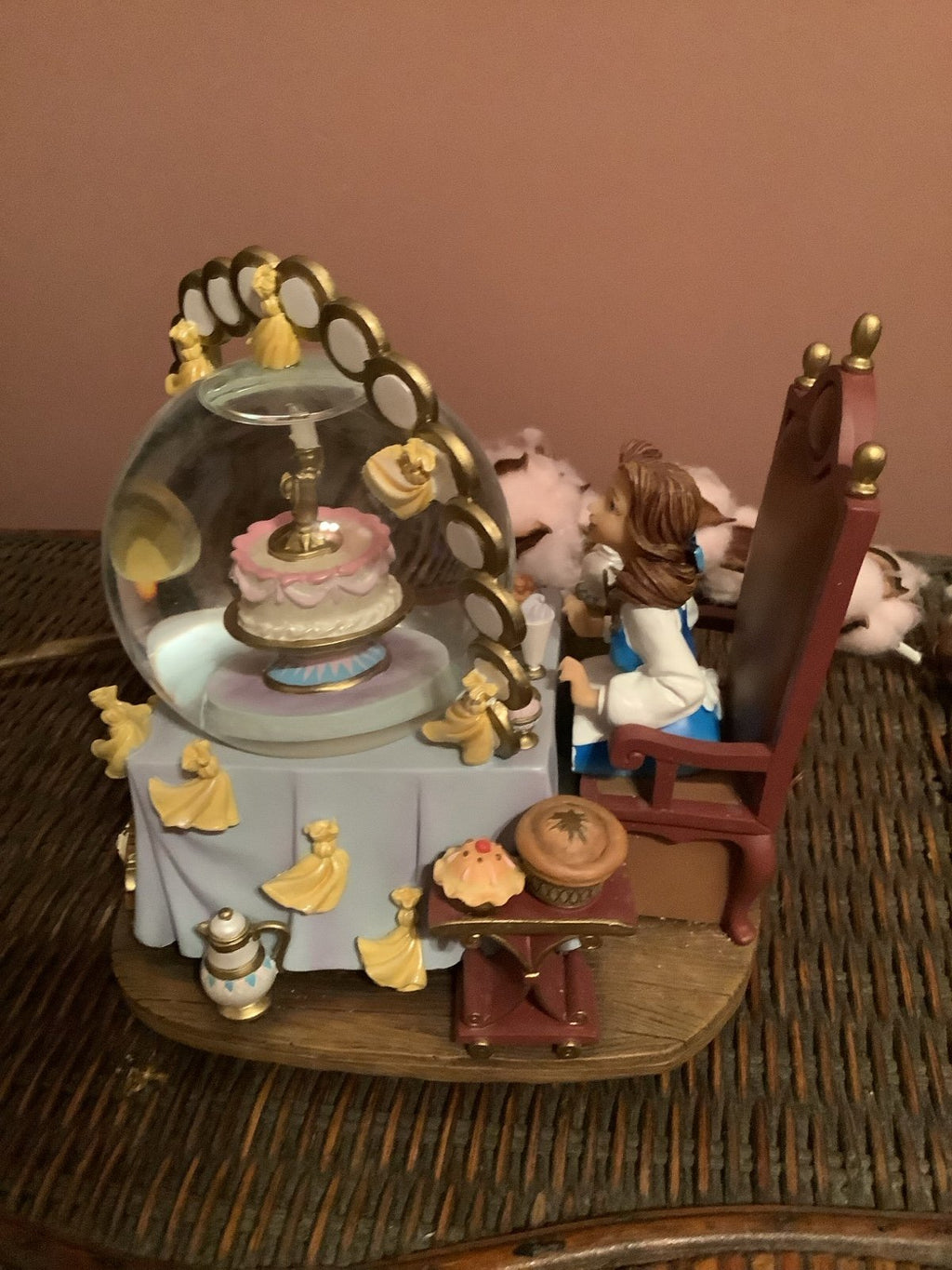 Disney Beauty and the Beast Snow Globe – Rotating Lumiere – Plays Music – Mint Condition