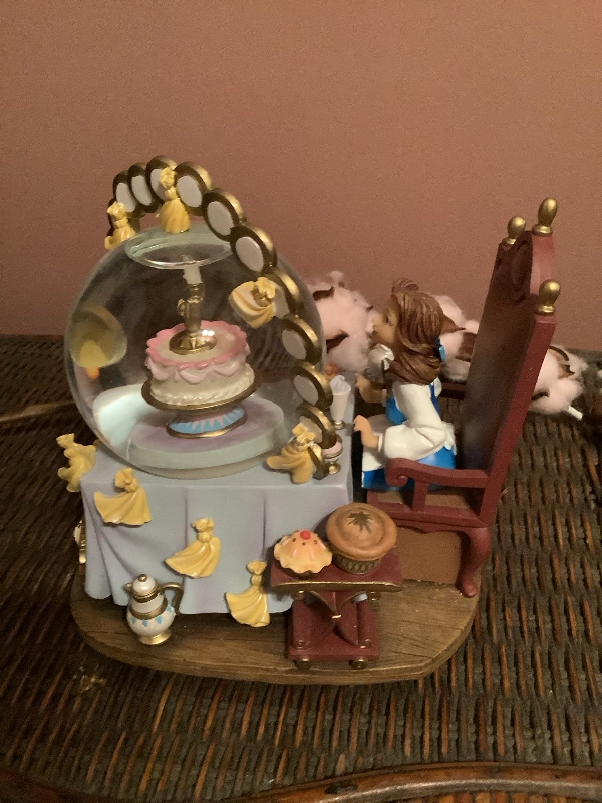 Disney Beauty and the Beast Snow Globe – Rotating Lumiere – Plays Music – Mint Condition