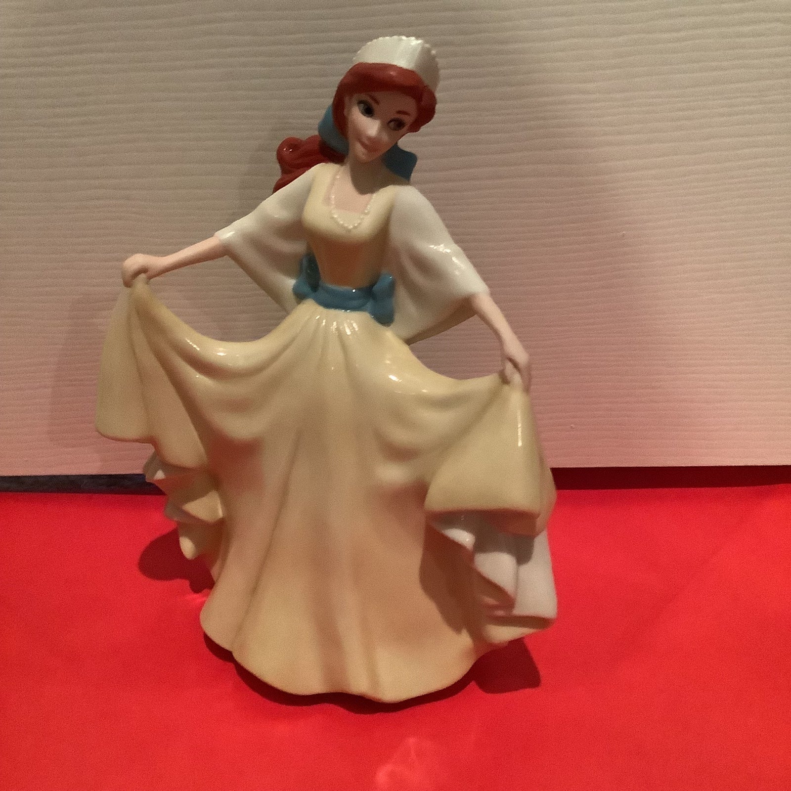 Disney Anastasia Figurine Music Box – Plays “Once Upon a Time” – 360° Rotating Anastasia – Like New