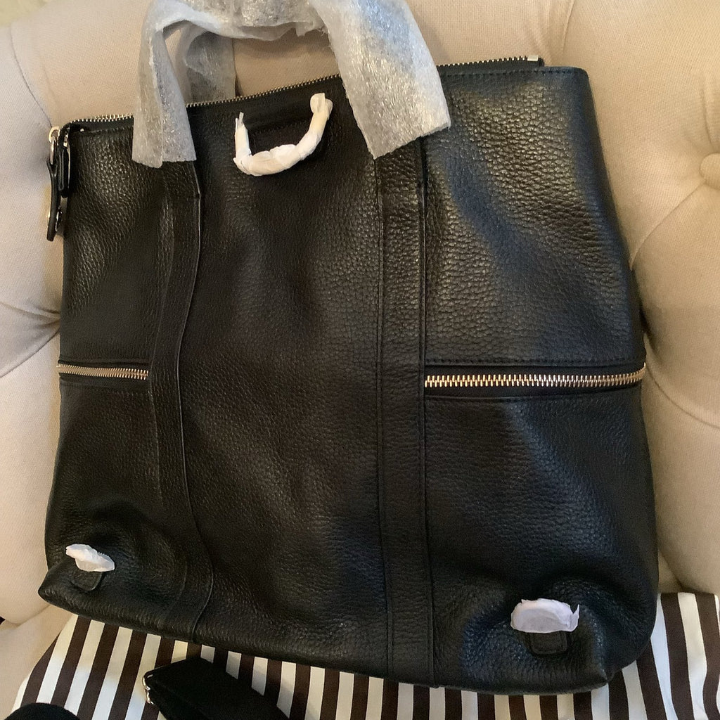 Henri Bendel Large Leather Black Jetsetter Backpack – New with Tag & Dust Bag