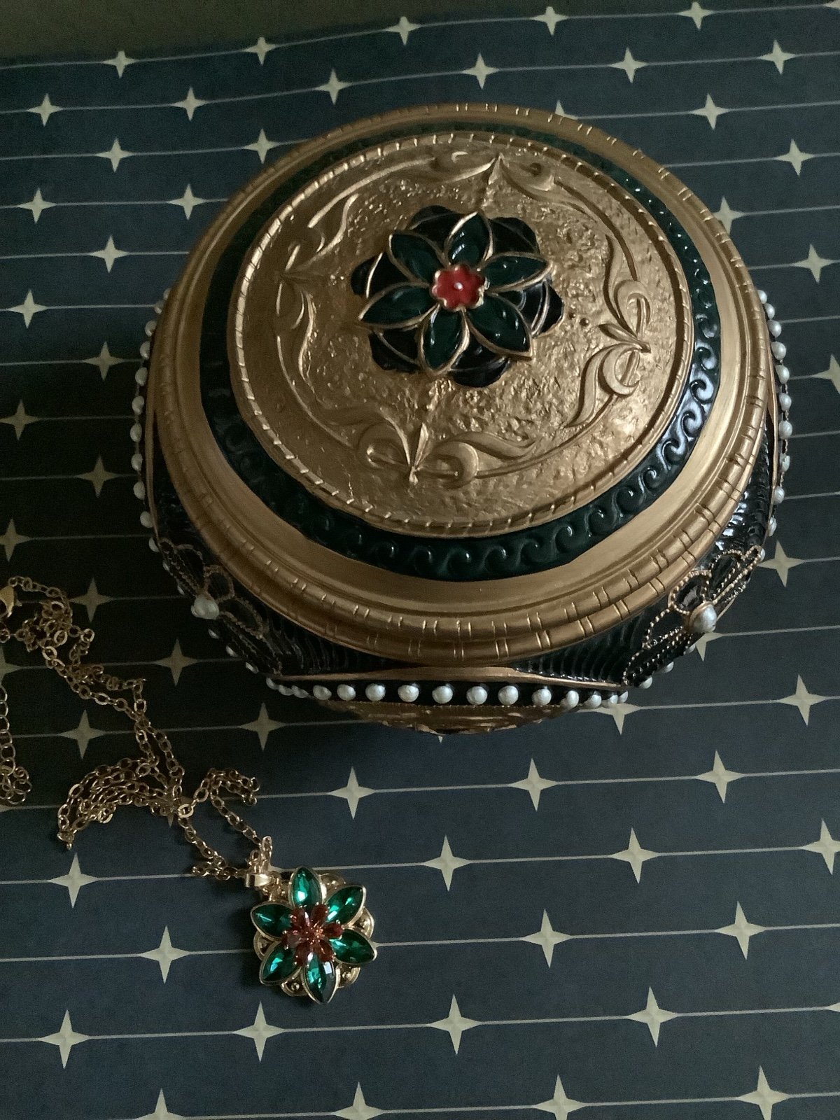 Disney Anastasia Music Box – Plays “Once Upon a December” – With Box & Necklace – Rare Collectible
